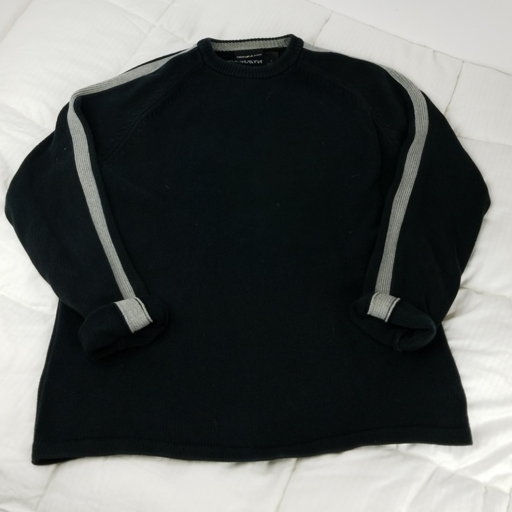 DKNY ▪ 100% Cotton black sweater w/ stripe